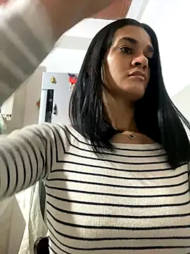 Biancasantillana online show from October 17, 2025, 1:25 pm