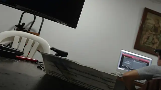 Jhonatan Morales S online show from March 13, 2025, 6:26 am