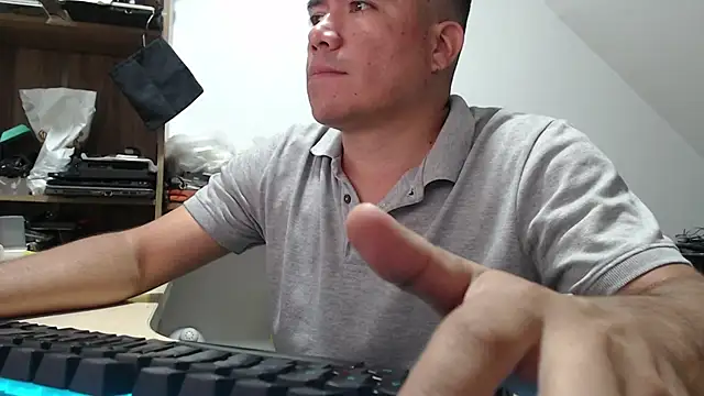 Jhonatan Morales S online show from November 11, 2025, 1:11 pm