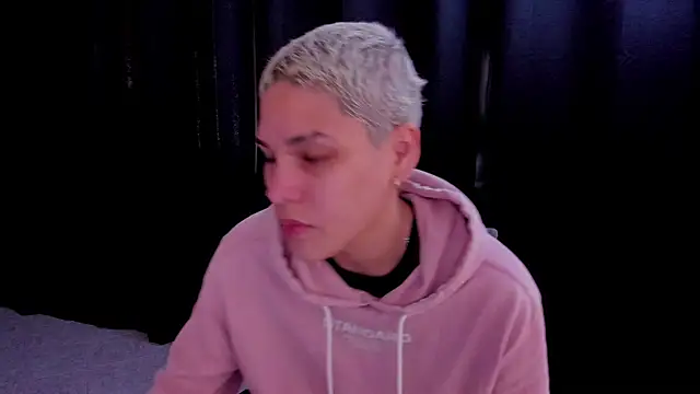 Charlee pink online show from September 20, 2025, 3:46 pm