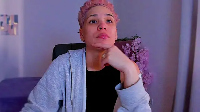 Charlee pink online show from December 14, 2025, 6:56 pm