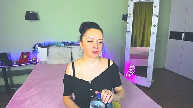 AngellLika online show from December 12, 2024, 7:19 am