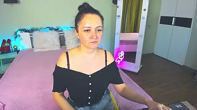 AngellLika online show from December 15, 2024, 4:59 pm