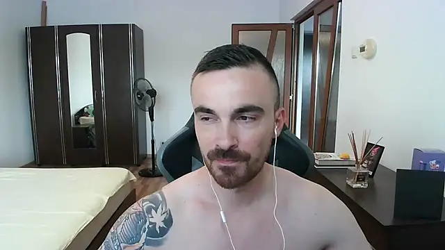 Snapshot of mu5clemania2 chatting on July 10, 2026, 2:08 pm mu5clemania2 online show from July 10, 2026, 2:08 pm