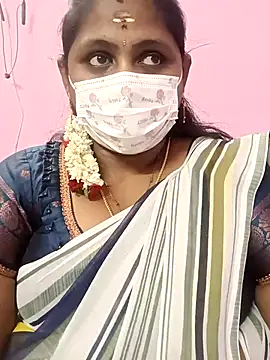 Snapshot of rithikka chatting on November 24, 2025, 4:01 am rithikka online show from November 24, 2025, 4:01 am