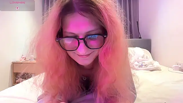 Alice Pinkhead online show from August 4, 2026, 9:01 am