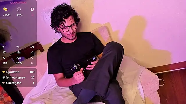 Nicholasrodrii online show from December 19, 2024, 1:07 am