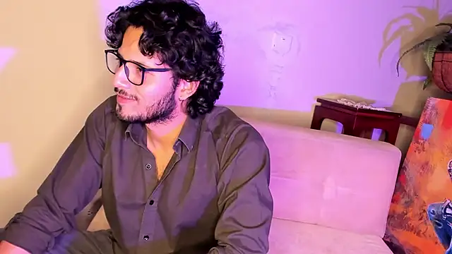 Nicholasrodrii online show from January 15, 2025, 11:08 pm