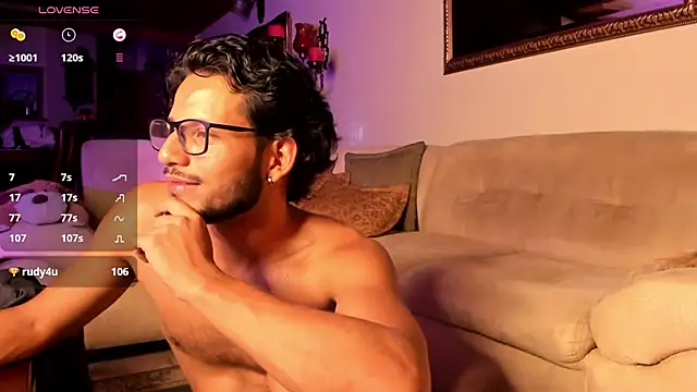 Nicholasrodrii online show from January 31, 2025, 4:47 am