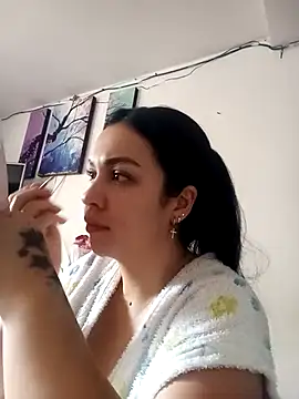 Snapshot of brianaGuzman chatting on May 10, 2026, 2:33 pm brianaGuzman online show from May 10, 2026, 2:33 pm