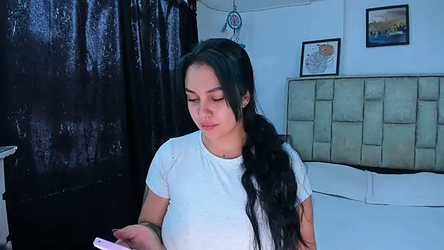 Snapshot of brianaGuzman chatting on May 30, 2026, 4:15 pm brianaGuzman online show from May 30, 2026, 4:15 pm