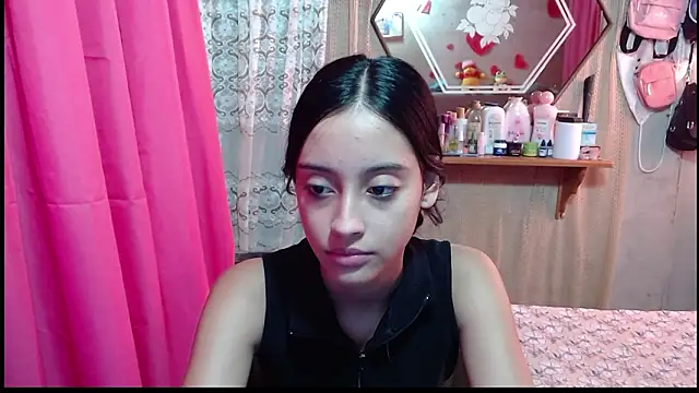 Lunawillis online show from February 3, 2026, 8:03 pm