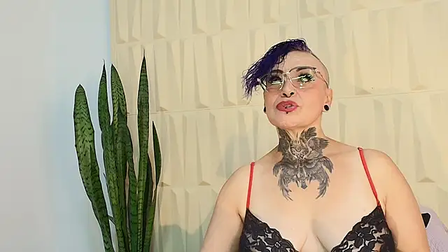 SandyyRose online show from March 8, 2025, 6:05 pm