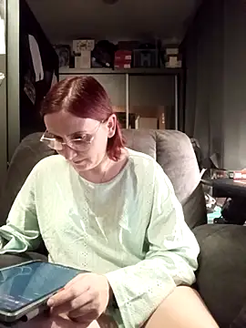 Marie1992PL online show from December 5, 2025, 5:53 pm