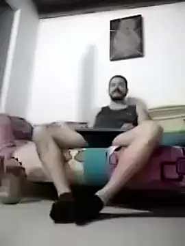 AndresSmith   online show from March 3, 2025, 9:11 am