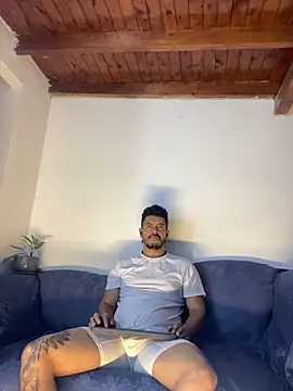 AndresSmith   online show from February 7, 2026, 7:34 am