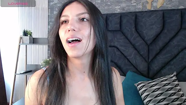 Snapshot of Bianca_ks chatting on June 6, 2026, 12:10 pm Bianca ks online show from June 6, 2026, 12:10 pm