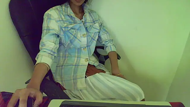 Srabontii online show from March 28, 2026, 10:48 am