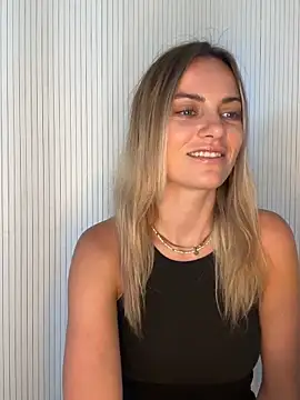 Snapshot of Milla__one chatting on June 22, 2026, 8:33 am Milla one online show from June 22, 2026, 8:33 am