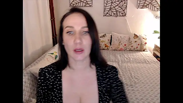 Snapshot of pepper_milf chatting on April 20, 2026, 3:48 pm pepper milf online show from April 20, 2026, 3:48 pm