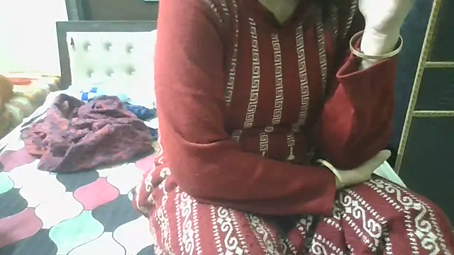 couplesuni online show from December 20, 2024, 10:49 am