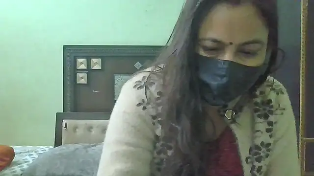 couplesuni online show from December 23, 2024, 3:29 am