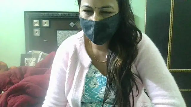 couplesuni online show from February 1, 2025, 11:10 am