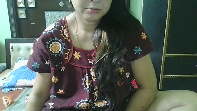 couplesuni online show from September 12, 2025, 10:37 am