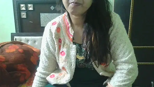 couplesuni online show from November 21, 2025, 4:55 am