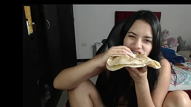 kayla k18 online show from January 7, 2025, 8:21 pm