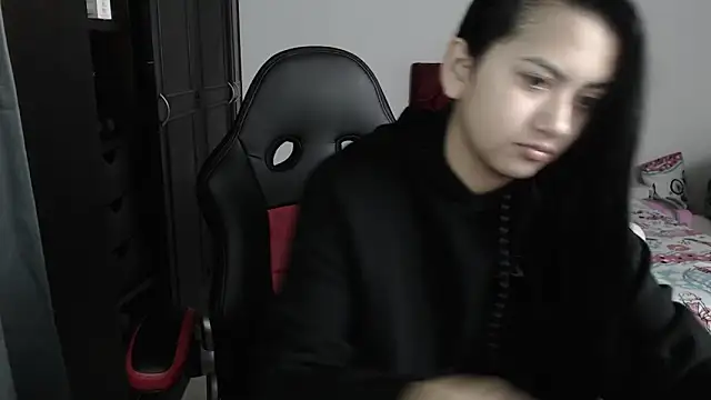 kayla k18 online show from February 6, 2025, 10:53 pm