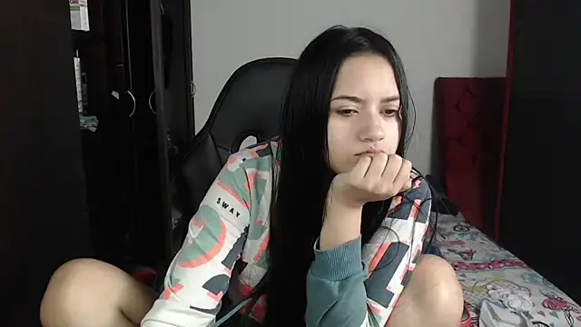 kayla k18 online show from February 17, 2025, 10:47 pm