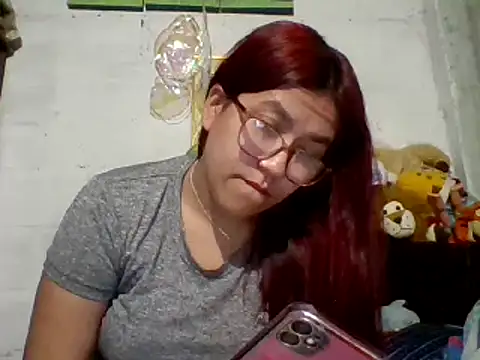 dafne19  online show from December 13, 2024, 2:32 am