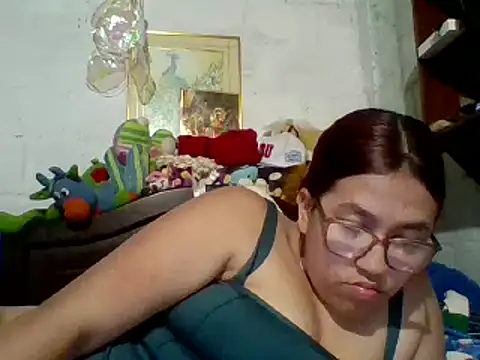 dafne19  online show from December 14, 2024, 4:56 am