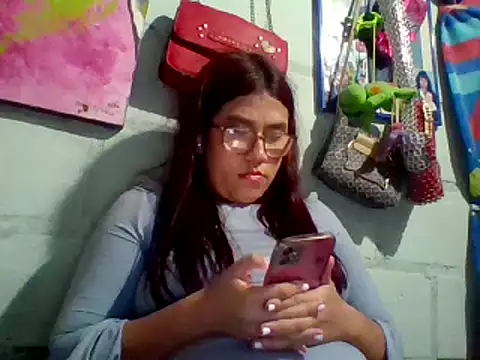 dafne19  online show from January 13, 2025, 6:49 am