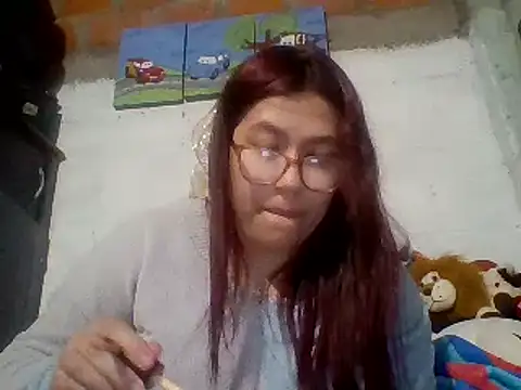 dafne19  online show from February 2, 2025, 3:10 am