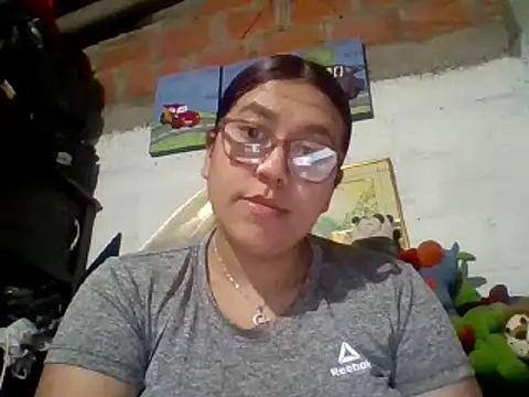 dafne19  online show from March 18, 2025, 4:04 am