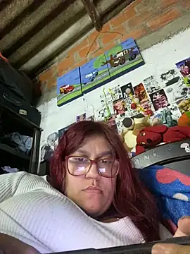 dafne19  online show from September 17, 2025, 4:47 am