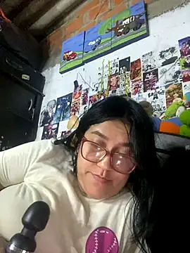 Snapshot of dafne19_ chatting on October 27, 2025, 3:43 am dafne19 online show from October 27, 2025, 3:43 am