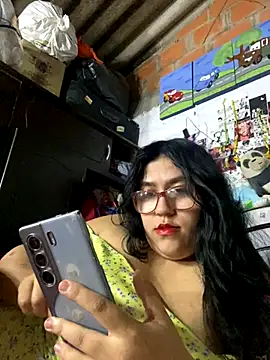 Snapshot of dafne19_ chatting on October 29, 2025, 4:15 am dafne19 online show from October 29, 2025, 4:15 am