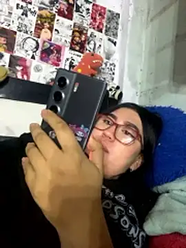 dafne19  online show from January 10, 2026, 6:37 am