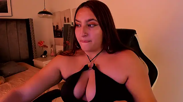 Snapshot of Alaia_Cute chatting on December 29, 2024, 7:06 am Alaia Cute online show from December 29, 2024, 7:06 am