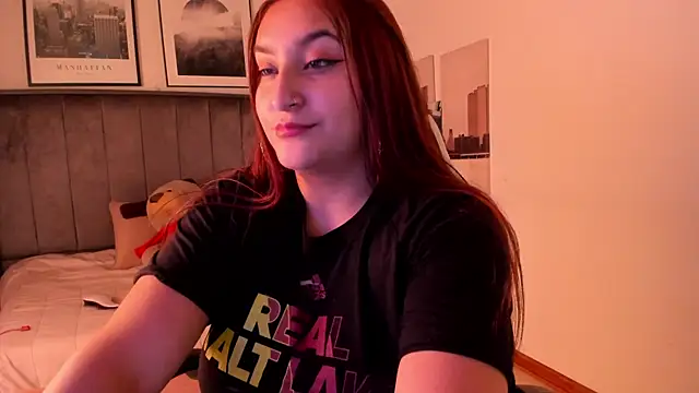 Snapshot of Alaia_Cute chatting on January 9, 2025, 5:02 am Alaia Cute online show from January 9, 2025, 5:02 am