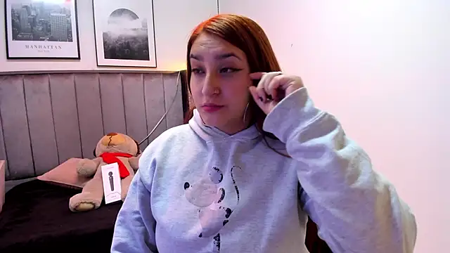 Snapshot of Alaia_Cute chatting on January 20, 2025, 9:24 am Alaia Cute online show from January 20, 2025, 9:24 am