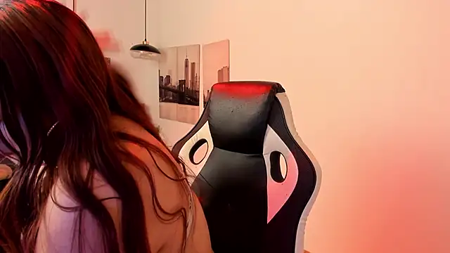 Snapshot of Alaia_Cute chatting on February 28, 2025, 2:53 am Alaia Cute online show from February 28, 2025, 2:53 am