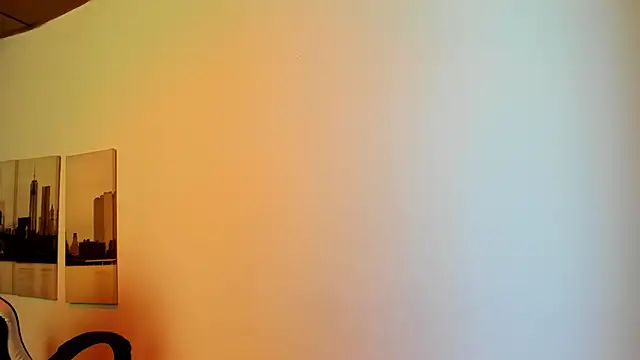 Snapshot of Alaia_Cute chatting on March 12, 2025, 2:30 am Alaia Cute online show from March 12, 2025, 2:30 am