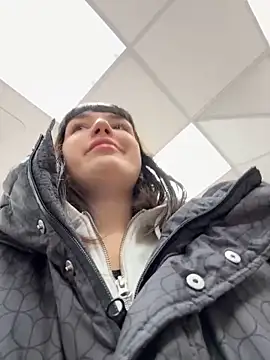 Sophie Avory online show from February 9, 2025, 12:52 pm