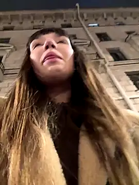 Sophie Avory online show from November 23, 2025, 4:29 pm