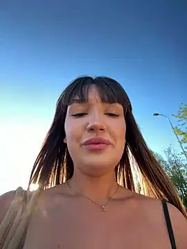 Snapshot of Sophie_Avory chatting on July 18, 2026, 4:44 pm Sophie Avory online show from July 18, 2026, 4:44 pm