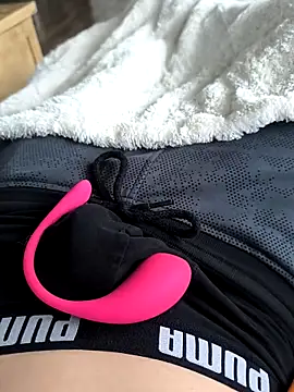 geilehecke1 online show from February 25, 2025, 8:36 am